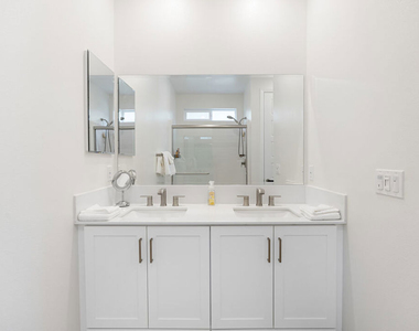 768 Daniel Freeman Circle - Photo Thumbnail 15