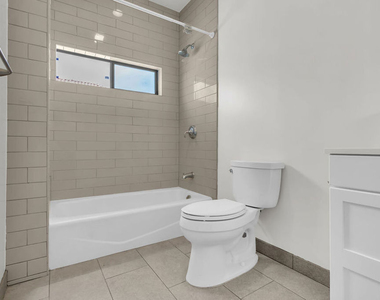 751 N Croft Avenue - Photo Thumbnail 15