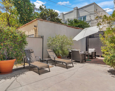 751 N Croft Avenue - Photo Thumbnail 20