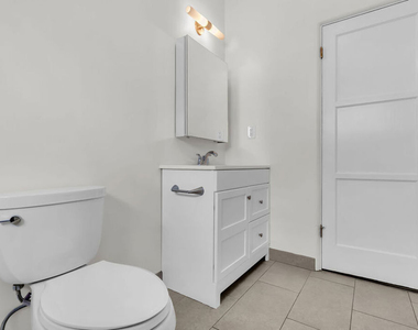 751 N Croft Avenue - Photo Thumbnail 16