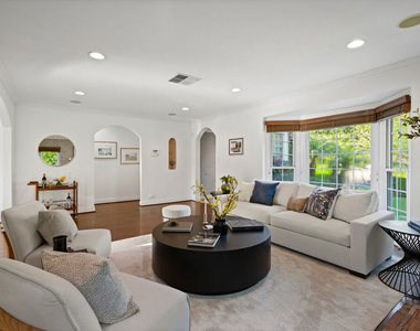 5539 Buffalo Avenue - Photo Thumbnail 1