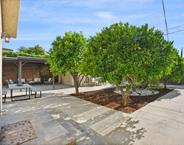 5539 Buffalo Avenue - Photo Thumbnail 31