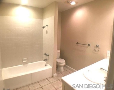 223 10th Street - Photo Thumbnail 6