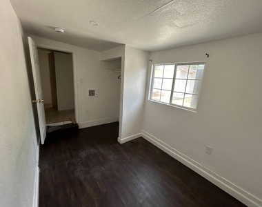 44660 Holtville Avenue - Photo Thumbnail 8