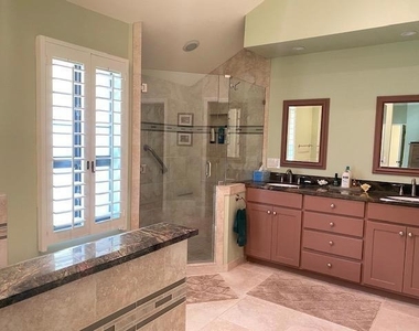 107 Avellino Circle - Photo Thumbnail 18