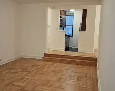 235 East 46th Street - Photo Thumbnail 1