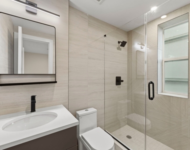 315 West Broadway - Photo Thumbnail 3