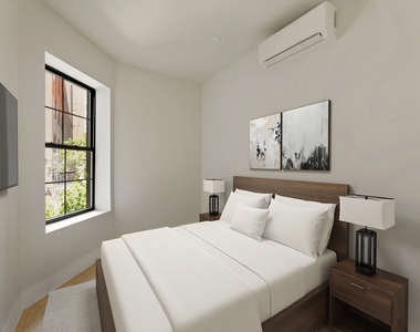 2111 Regent Place #2R - Photo Thumbnail 2