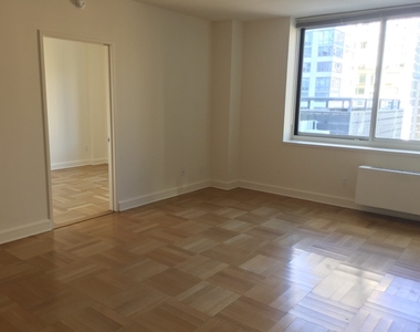 400 West 63rd Street - Photo Thumbnail 2