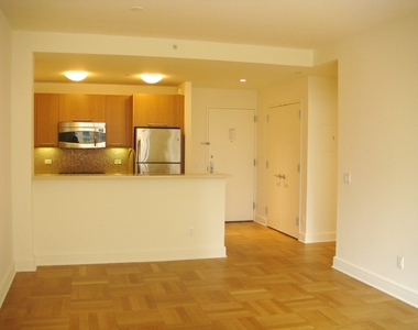 400 West 63rd Street - Photo Thumbnail 2