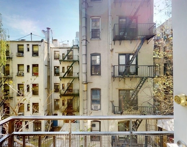 Mott Street - Photo Thumbnail 2