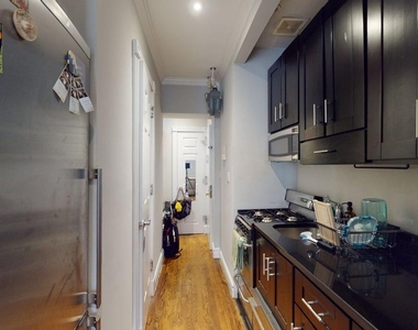 Mott Street - Photo Thumbnail 3