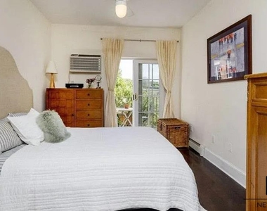 1109 Prospect Avenue - Photo Thumbnail 6