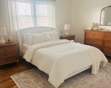 472 Kirkman Avenue - Photo Thumbnail 8