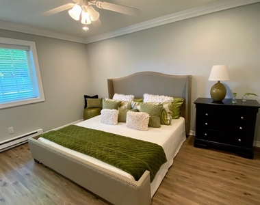 1314 Smithtown Avenue - Photo Thumbnail 1