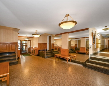 140-18 Burden Crescent - Photo Thumbnail 13