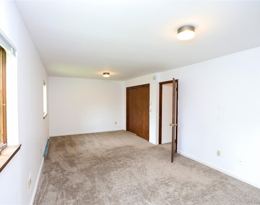 126 Main Street - Photo Thumbnail 5