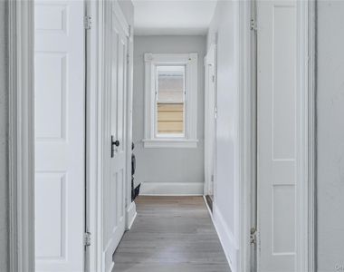 70 Van Deusen Street - Photo Thumbnail 15