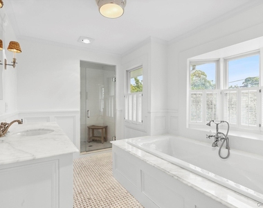 1 Bishop Avenue - Photo Thumbnail 10