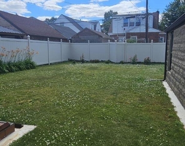 6914 179th Street - Photo Thumbnail 7