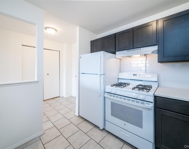 125 Lake Street - Photo Thumbnail 13