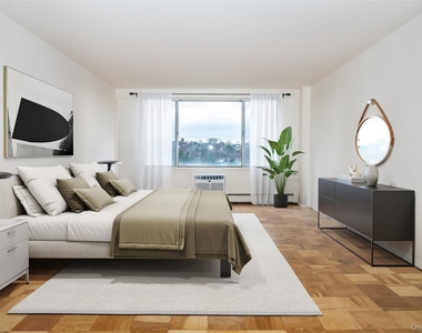 125 Lake Street - Photo Thumbnail 3