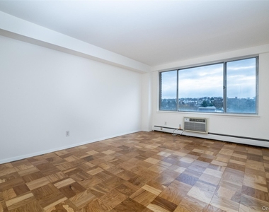 125 Lake Street - Photo Thumbnail 16