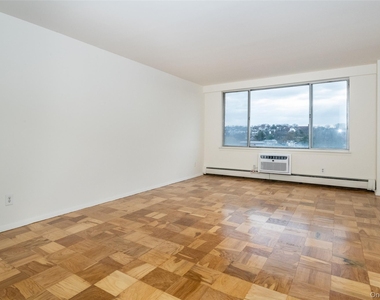 125 Lake Street - Photo Thumbnail 7