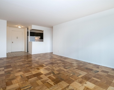 125 Lake Street - Photo Thumbnail 4