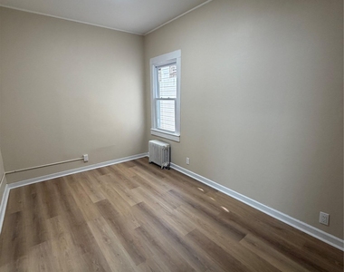 68 Benson Street - Photo Thumbnail 12