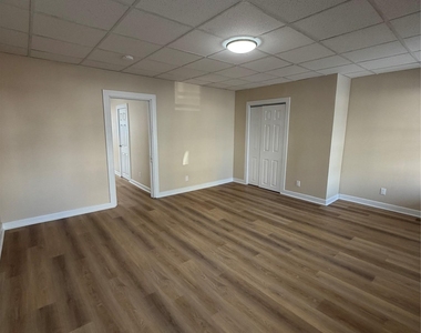 68 Benson Street - Photo Thumbnail 6