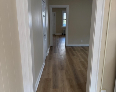 68 Benson Street - Photo Thumbnail 4