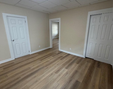 68 Benson Street - Photo Thumbnail 10