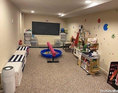 174 Lodge Avenue - Photo Thumbnail 15