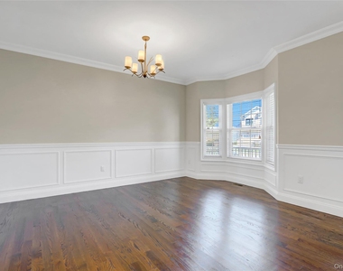 11 Lillian Lane - Photo Thumbnail 14