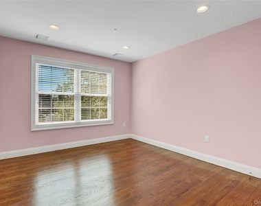 11 Lillian Lane - Photo Thumbnail 19
