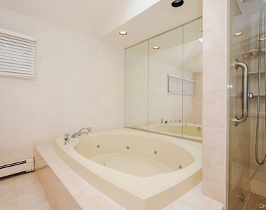 40 Cayuga Avenue - Photo Thumbnail 23