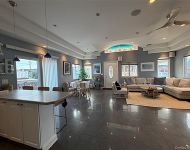 60 Trenton Avenue - Photo Thumbnail 15