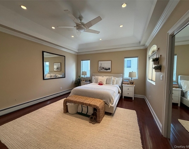 60 Trenton Avenue - Photo Thumbnail 6
