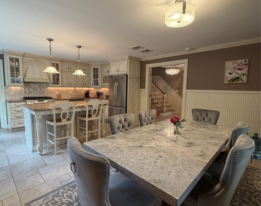 24 Arlington Avenue - Photo Thumbnail 11