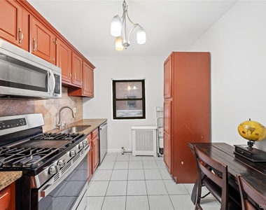 240 Halstead Avenue - Photo Thumbnail 7