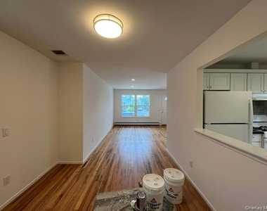 20 Edgewood Road - Photo Thumbnail 3