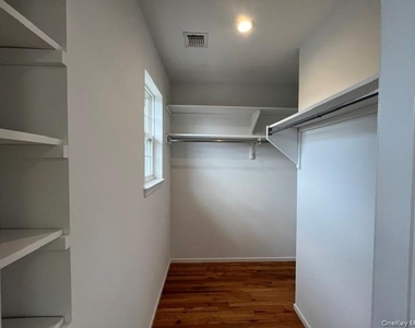 20 Edgewood Road - Photo Thumbnail 14