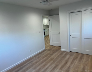 10 Evelyn Drive - Photo Thumbnail 7