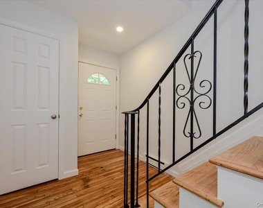43 Evert Street - Photo Thumbnail 2