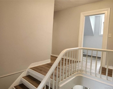 165 S Cross Road - Photo Thumbnail 2