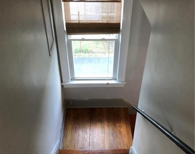 23 Merritt Avenue - Photo Thumbnail 2
