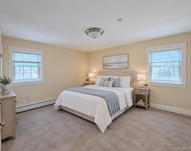 422 E Chester Street E - Photo Thumbnail 10