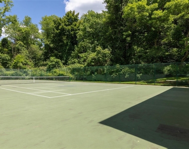 352 N Greeley Avenue - Photo Thumbnail 26