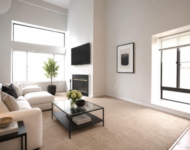 352 N Greeley Avenue - Photo Thumbnail 6